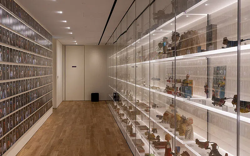 令人眼花缭乱的玩具根据不同的主题陈列展出。（图／MINT玩具博物馆提供）