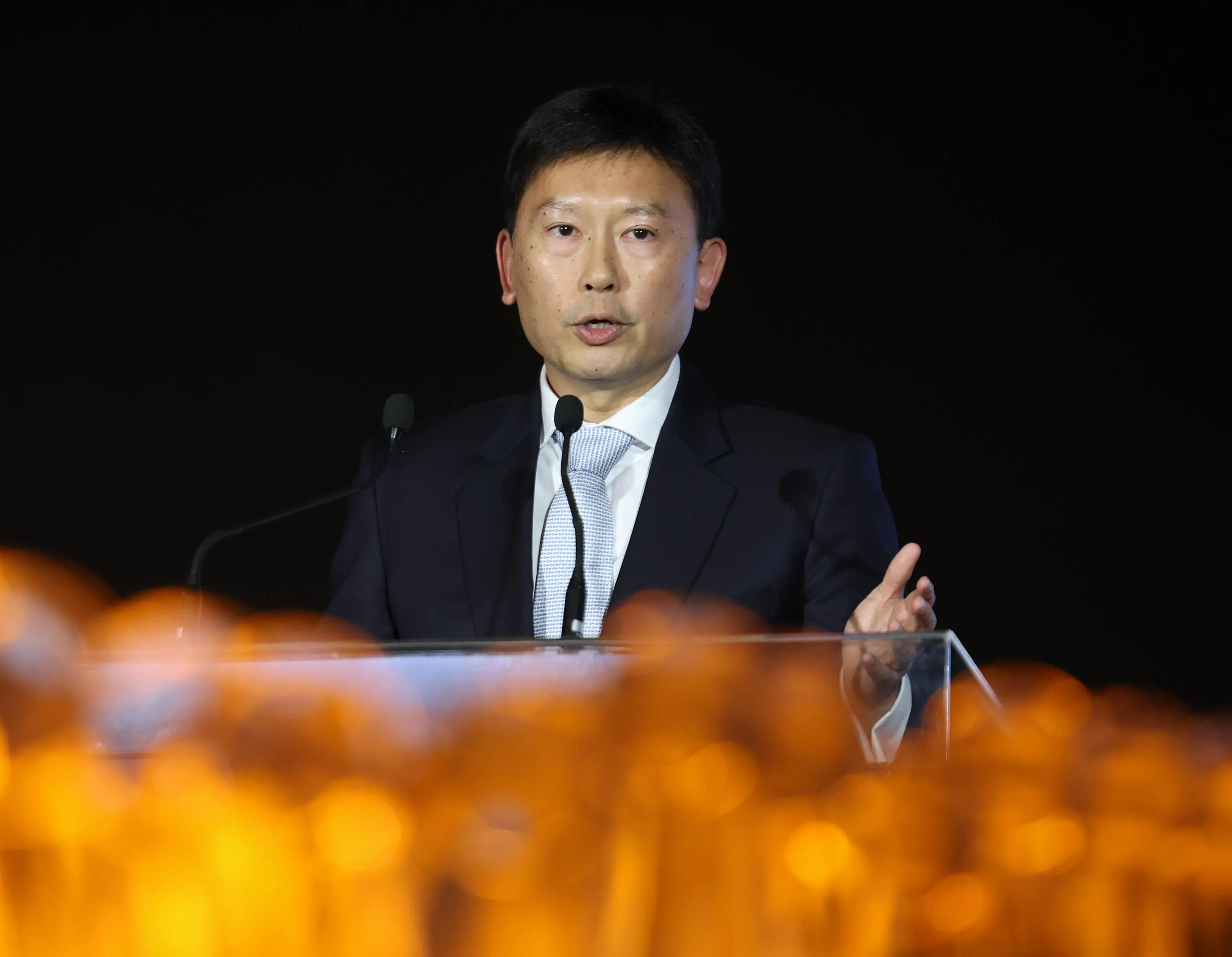 徐芳达说，政府和企业紧密合作是监管改革最有效的途径。通过这种伙伴关系，能帮助企业提升竞争力。（唐家鸿摄）