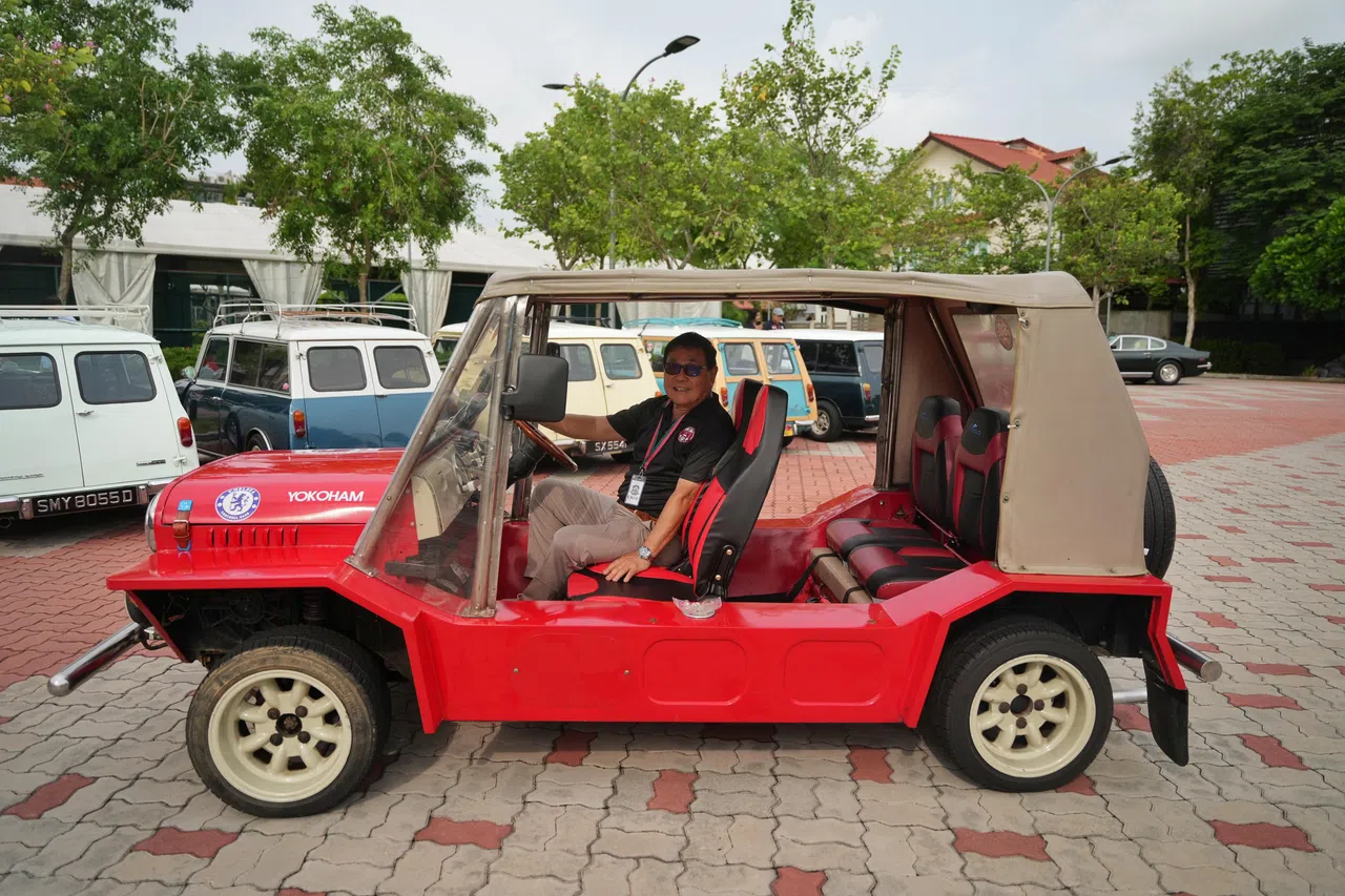 车主张兴源的Mini是这款无门的Mini Moke。（谢智扬摄）