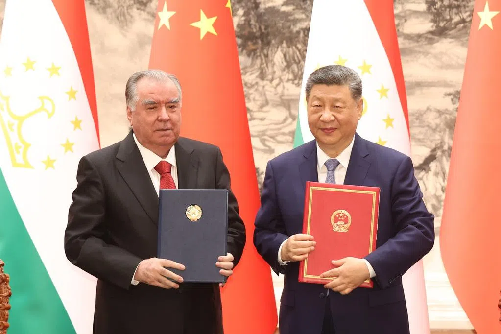习近平吁中国和塔吉克斯坦坚决打击三股势力