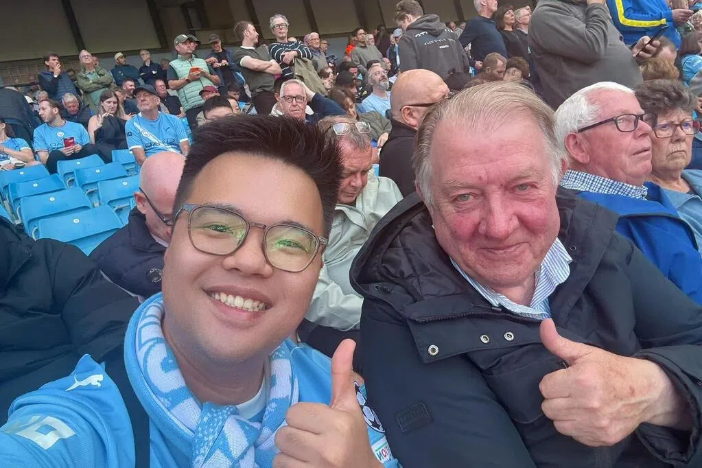 侧记：与六万人一起现场看球 记者英超观赛初体验