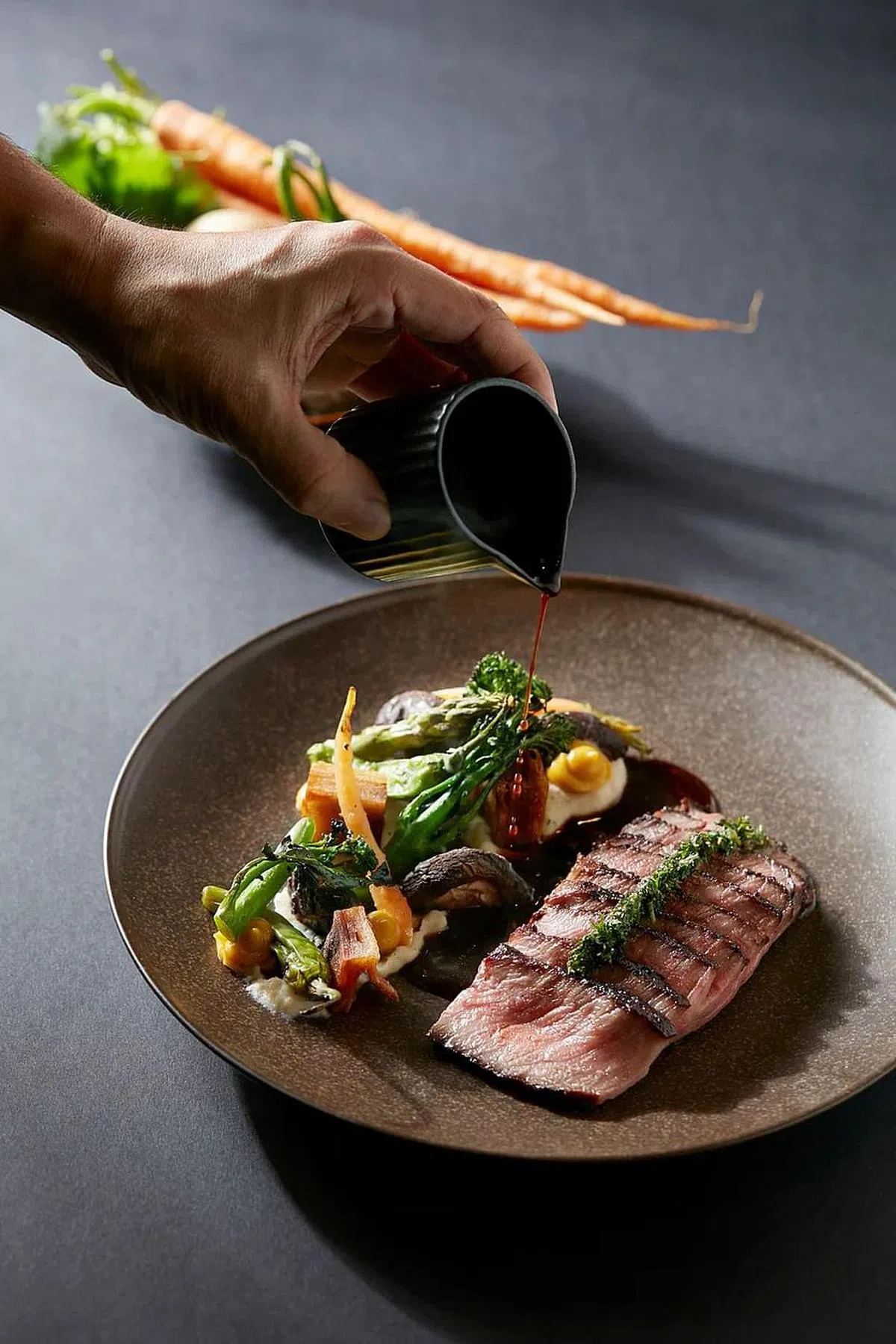 Wagatomo的主食A5 Tri Tip，牛肉以日本香料腌制后再慢炖六小时。（餐馆提供）