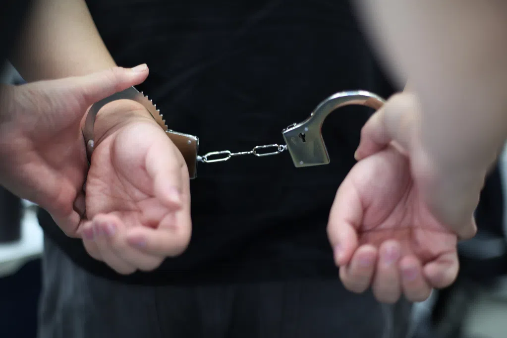 交流站：勿让网络审判代替司法程序