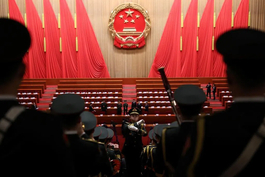 中国今年财政赤字率安排在4％左右