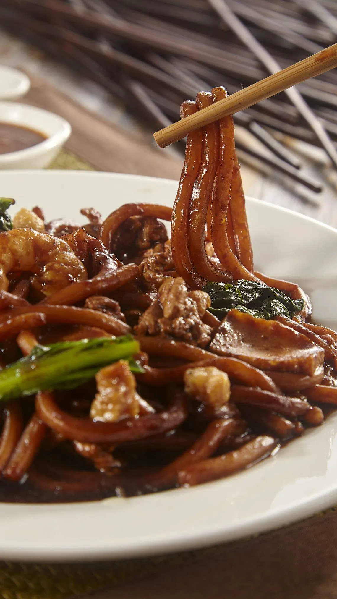 蓬莱KL福建面的炒福建面非常够味。（品巷提供）