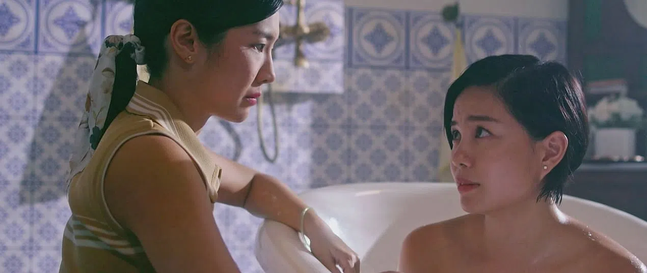 1963年版，黄晶玲（左）和芳榕诠释的“主仆情”浓烈。（新传媒提供）