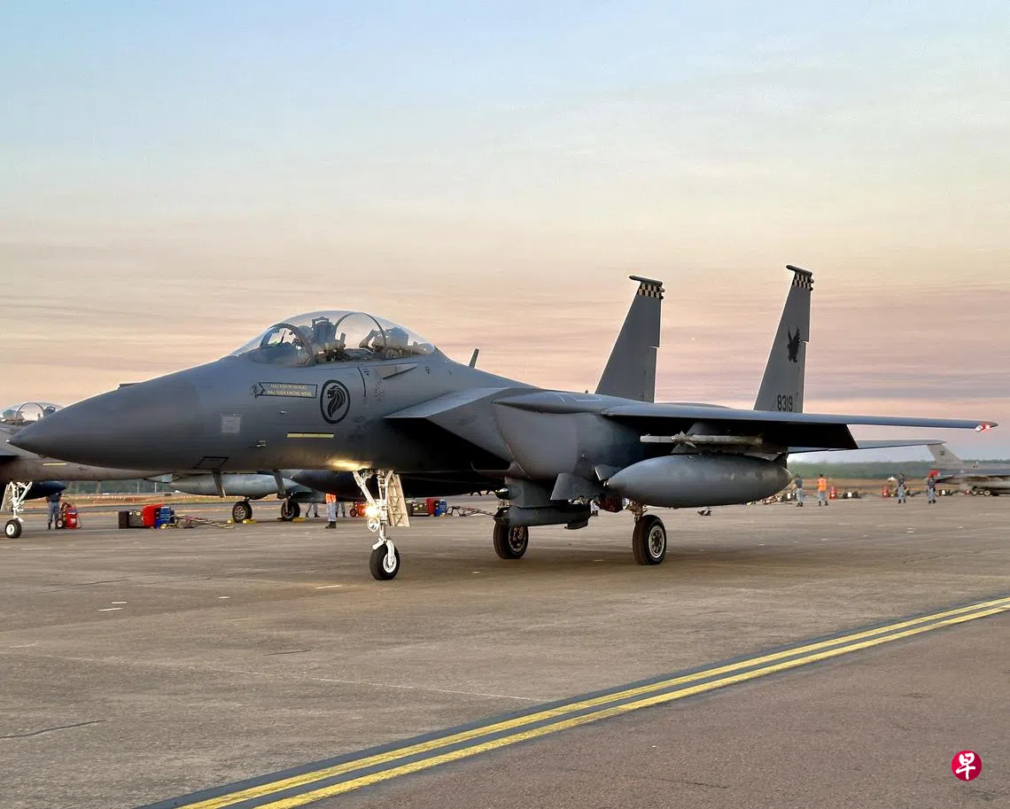 澳洲珀斯上空传巨响我国国防部：或来自当地受训的新加坡F-15战机| 联合早报