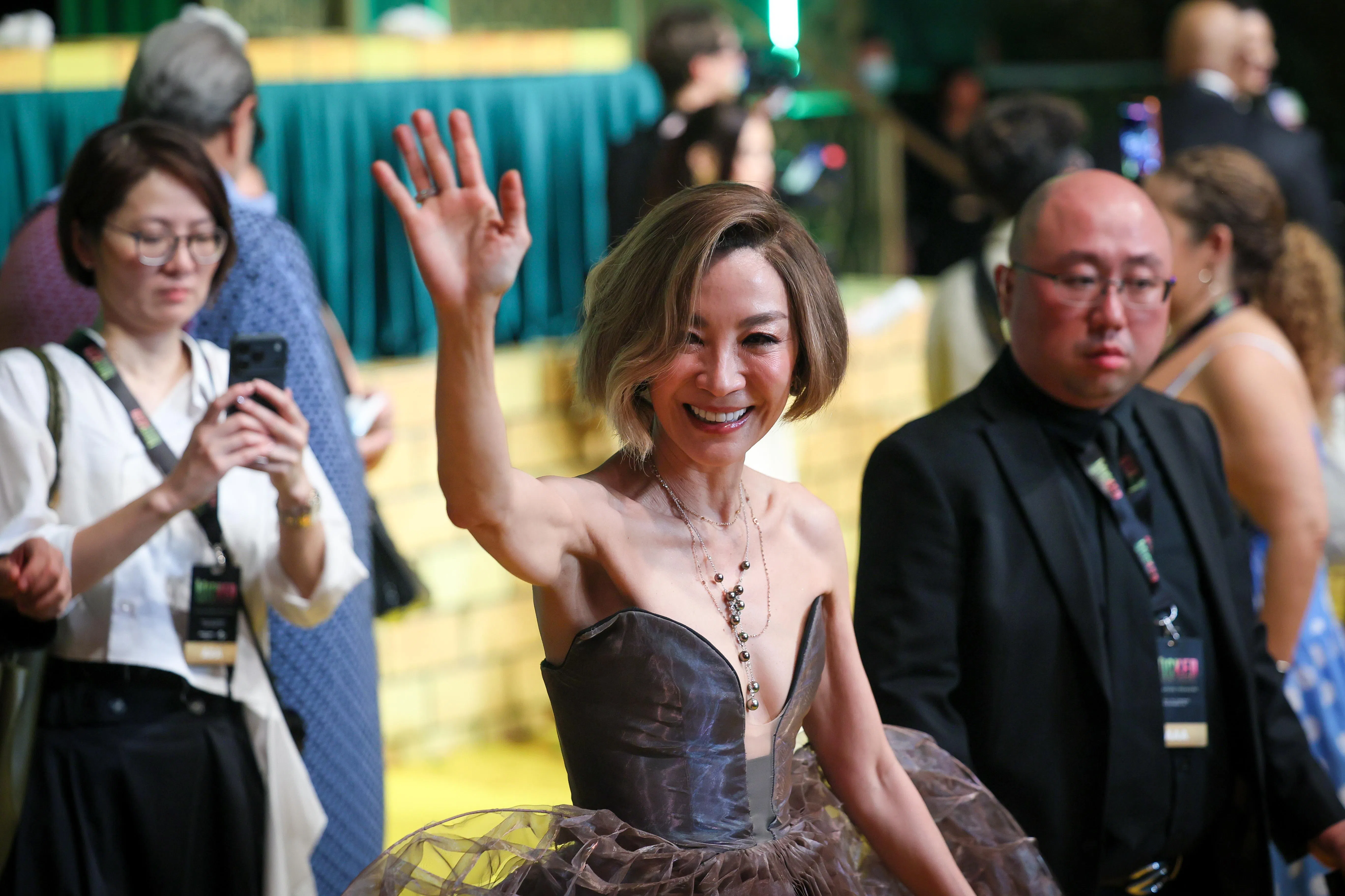 杨紫琼走新加坡环球影城“黄毯”。（张俊杰摄）