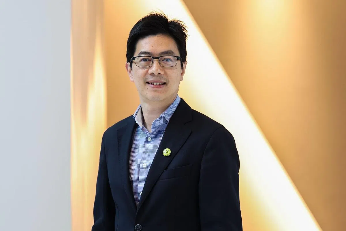 外国企业高管可利用新加坡在互联互通，空运和海运连接、以及资金流、人才资源和研发的优势、从这里管控东南亚其他地区业务。——叶水福集团企业发展主管陈力修