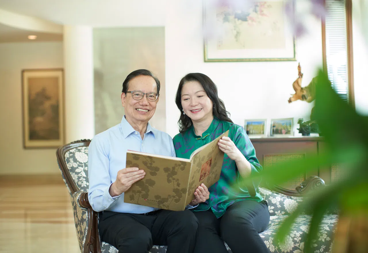 李国基坦言，人生走到今天能够“没有遗憾”，除了事业与公益，也离不开太太符仙姬多年来一路相伴。（新报业媒体）