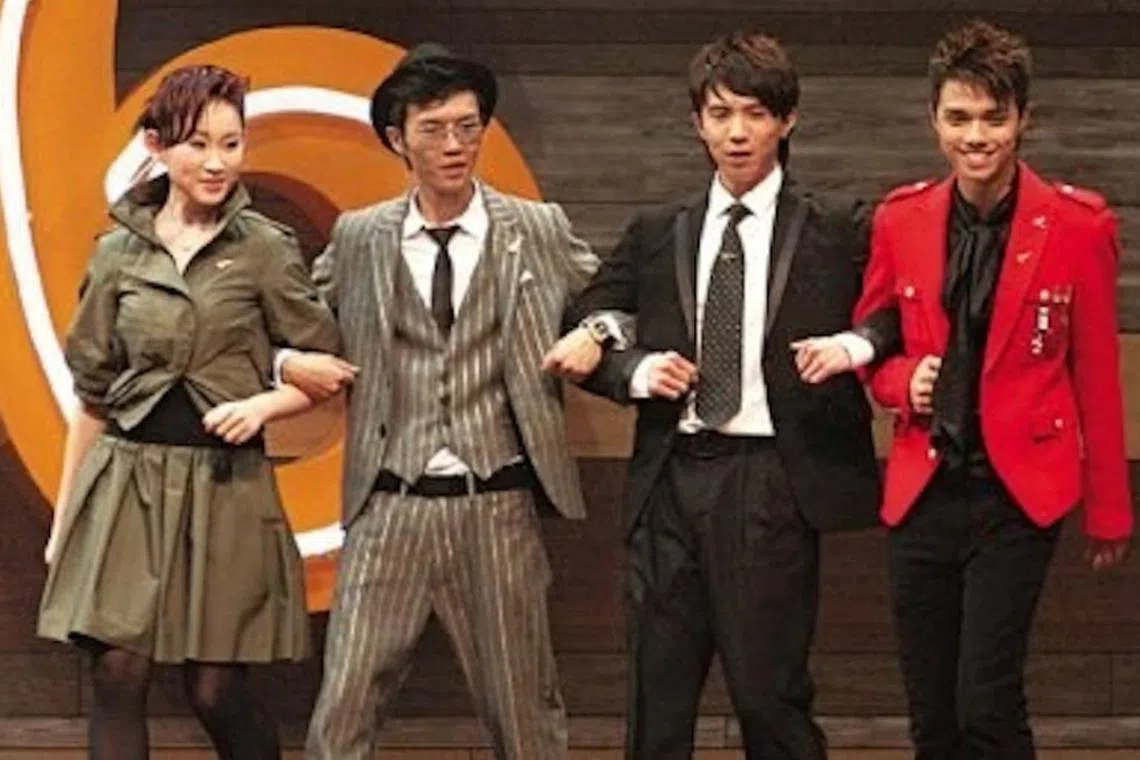 王菀之（左起）、方大同、张继聪和张敬轩交情甚笃。（互联网）