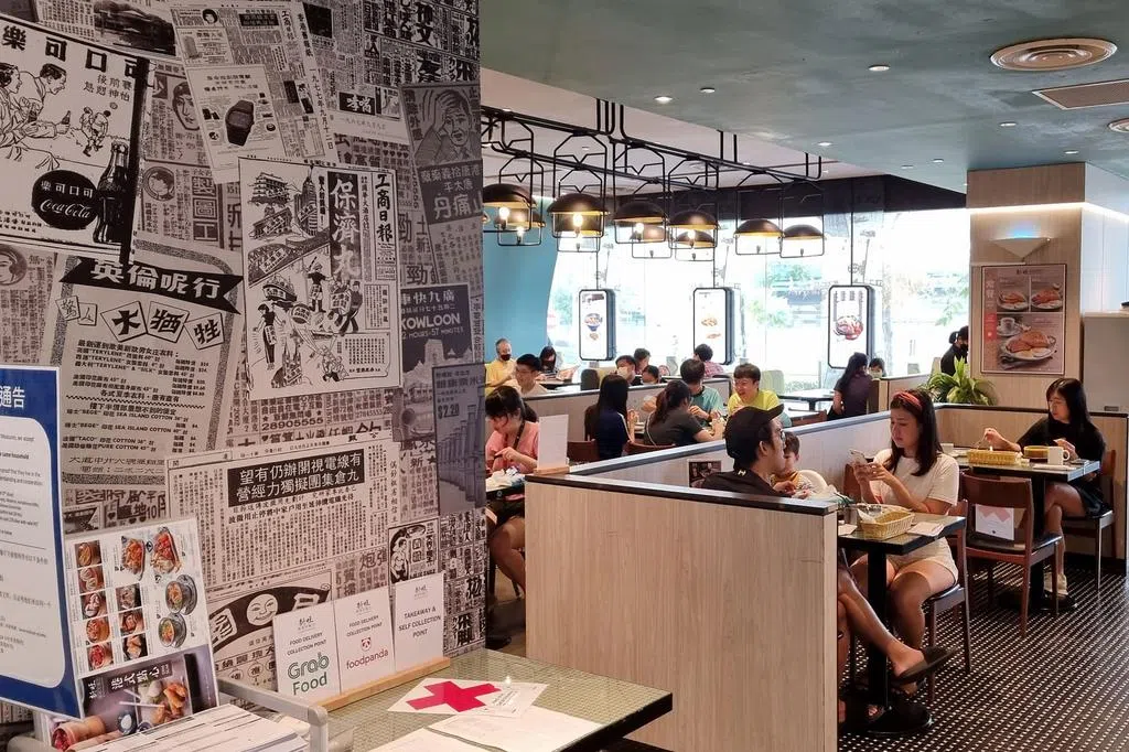 用餐条例放宽首周末 举家上餐馆者大增