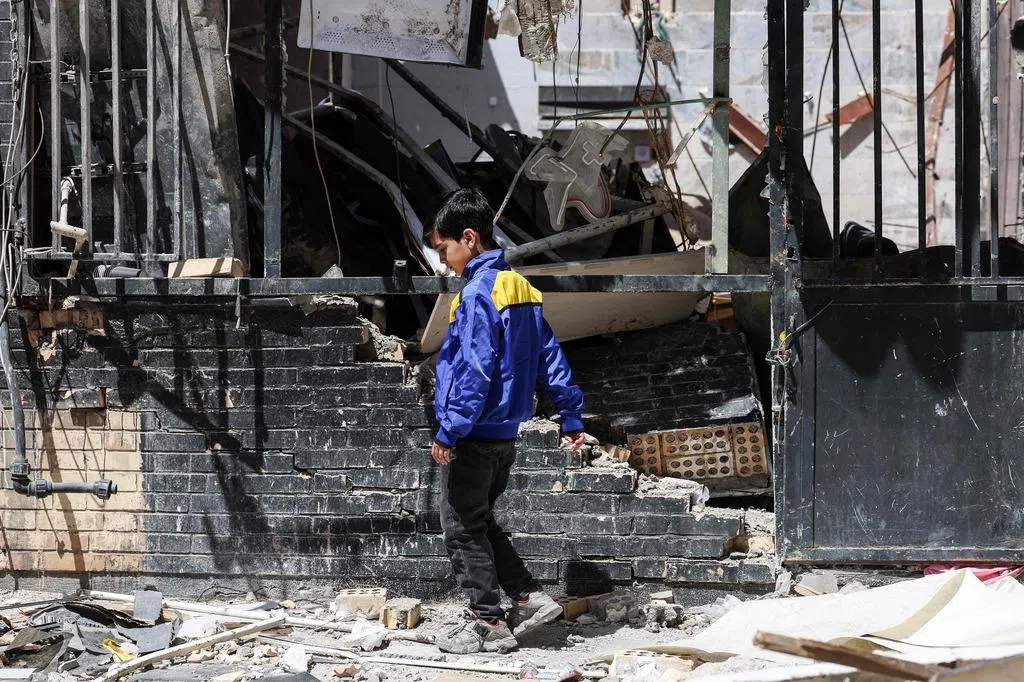 伊朗外交部发言人说，美国给伊朗提出一揽子方案并希望伊朗“全盘接受”，美国很清楚“这是不可能的”，这不符合谈判和对话的逻辑。