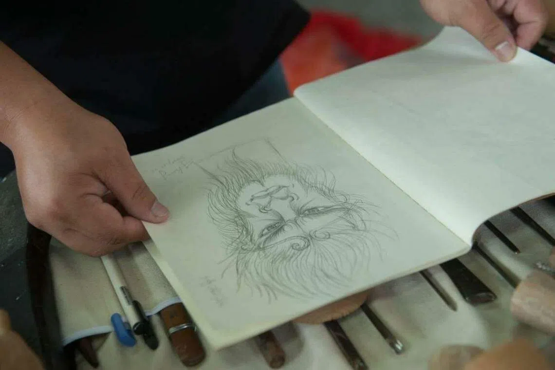 《西游之红孩儿》霹雳布袋戏偶由台湾布袋戏偶雕刻师傅徐建彰设计、雕刻制作。（主办单位提供）