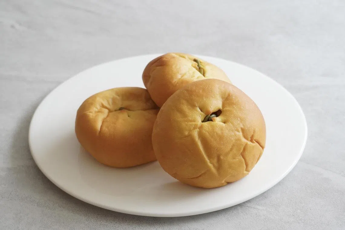 Greendot Patisserie的人气金瓜咖椰餐包。（餐馆提供）