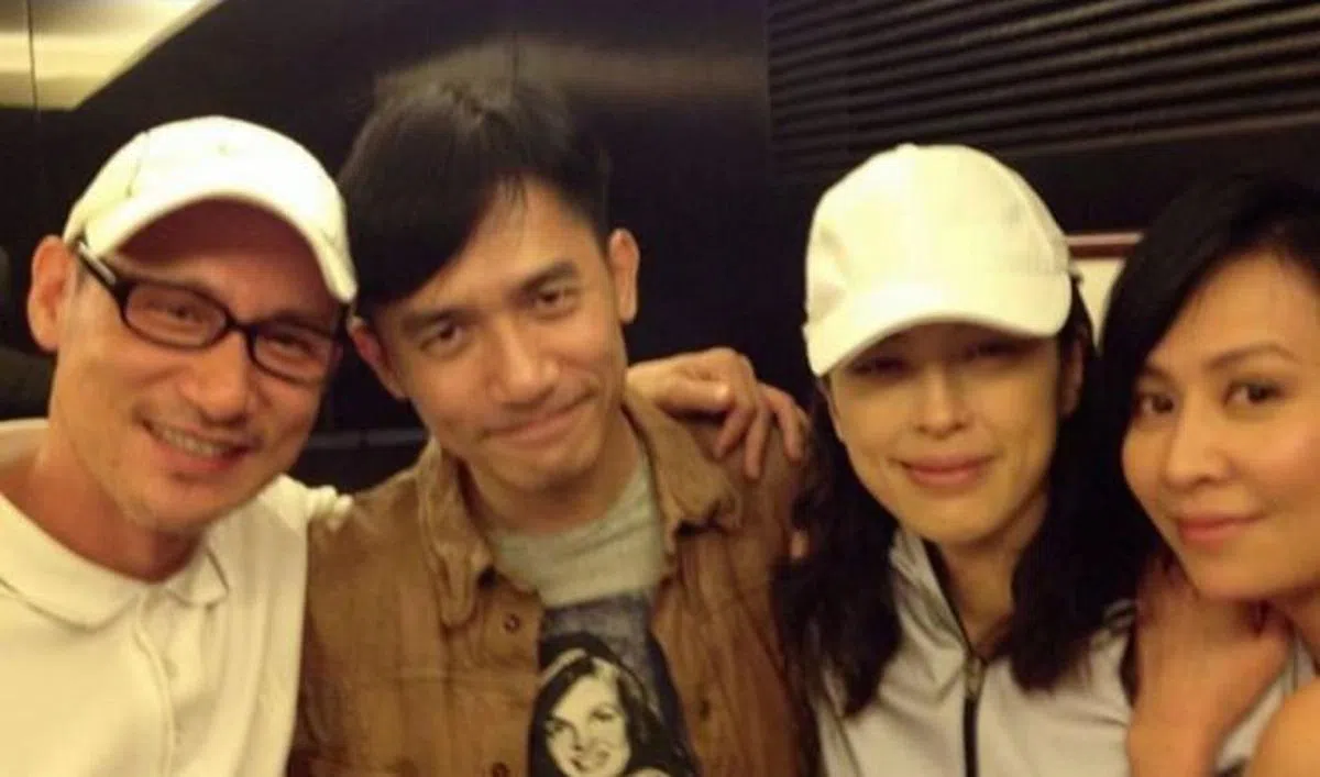 婚后罗美薇极为低调，鲜少曝光。（左起）张学友、梁朝伟、罗美薇和刘嘉玲的合照。（图/互联网）