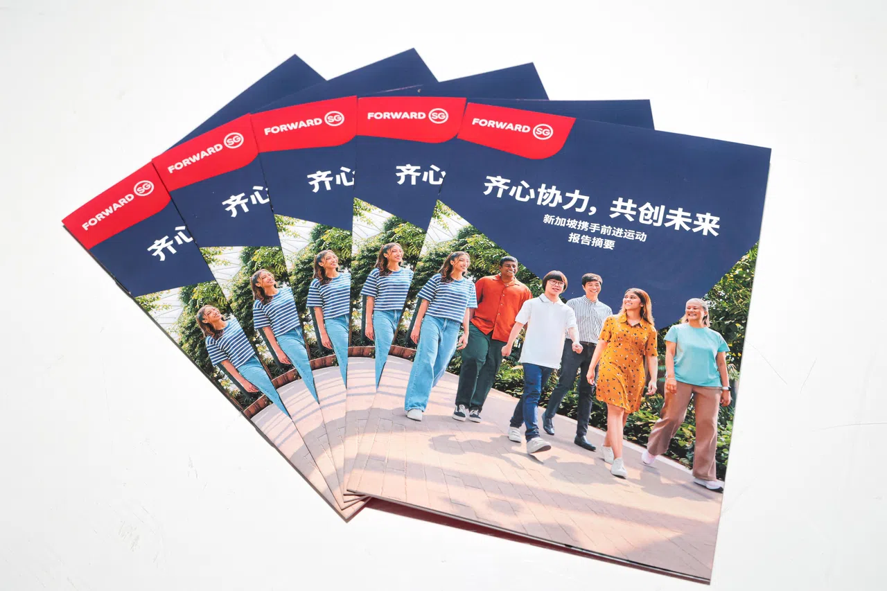 黄循财说，在未来好一段日子里，新加坡所处的外部环境将不如过去30年那么稳定和有利于我国的安全与繁荣。这是政府开展“新加坡携手前进”运动的原因，要通过更新社会契约来保持社会坚韧团结，以及为我国继续在动荡世界里前进定下路线图。纵使世界未来更为暴力、分裂和难以预测，但只要国人团结一致，我们就可携手克服任何挑战。（档案照片）