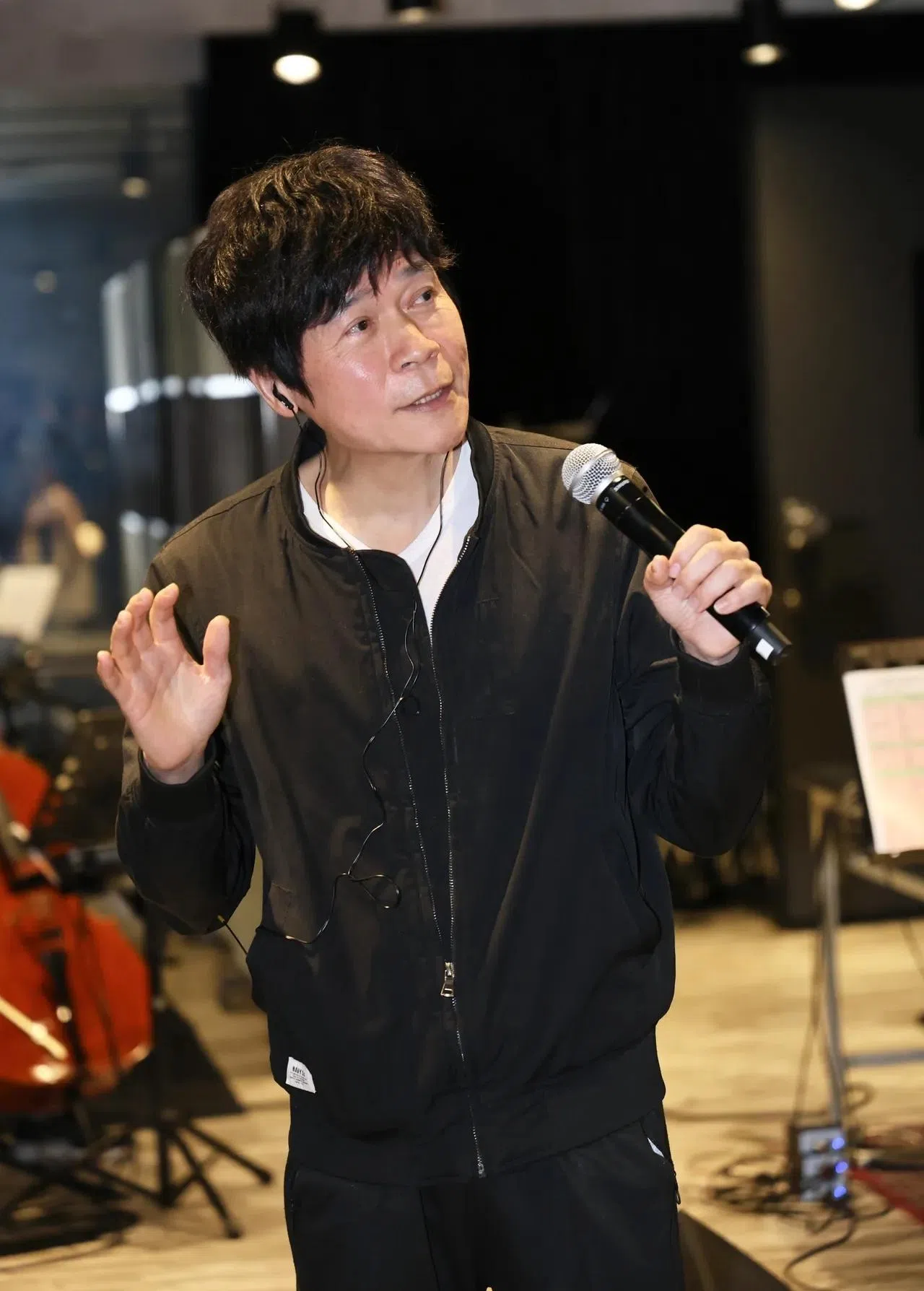 洪荣宏为演唱会练团，爆出婚变分居。