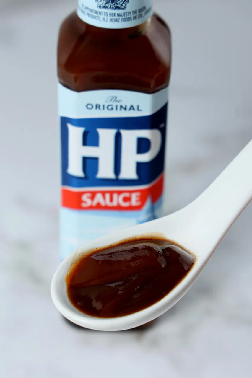 HP酱主要成分是番茄和罗望子提取物，营养丰富，口味酸中带甜。（龙国雄摄）