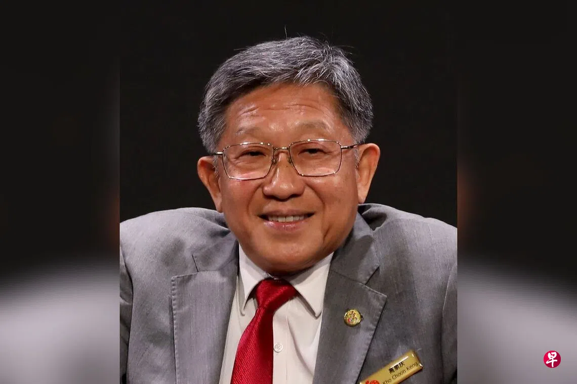 新加坡中华总商会会长高泉庆为本地商界做出杰出贡献，获颁2026年公共服务奖章。 （何炳耀摄）