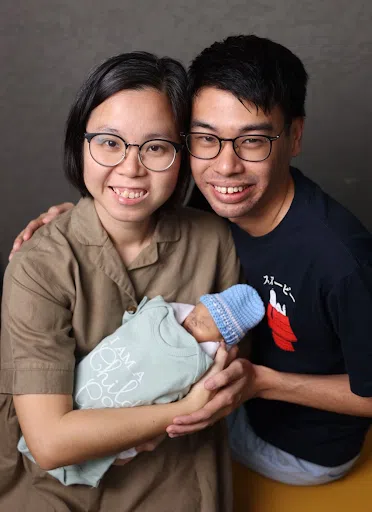 乐融出生时体重只有980克，被肖恩和李乐心夫妇视为奇迹宝宝。他在出生三天后过世。（受访者提供）