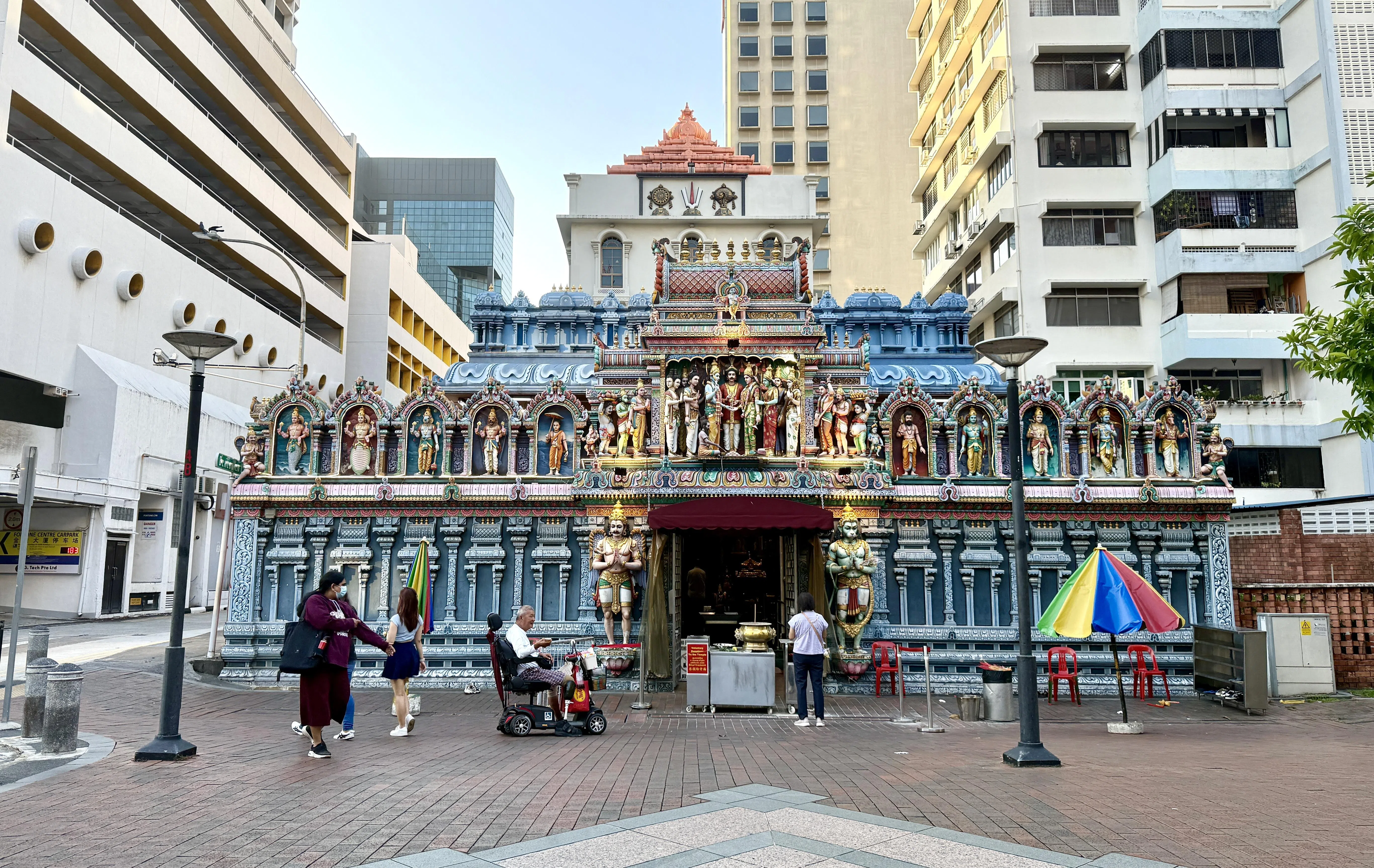 克里斯南印度庙与观音堂仅数步之遥，建于1870年。（陈映蓁摄）