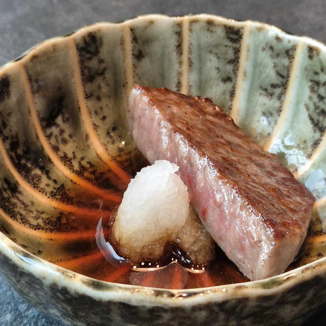 取自不同部位的和牛，切法和吃法都有讲究。（陈爱薇摄）