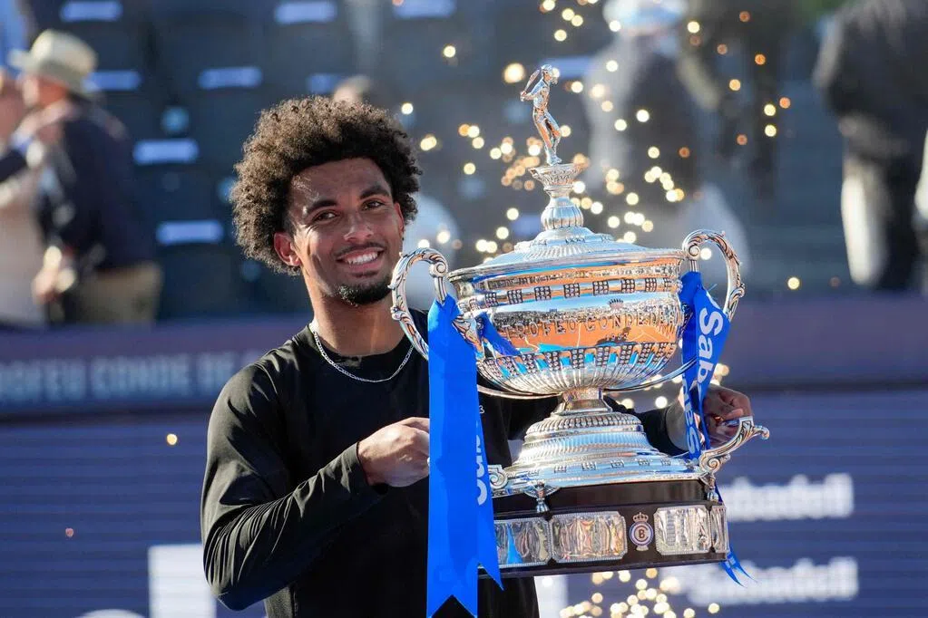 Arthur Fils Defeats Andrey Rublev to Win Barcelona Open Title