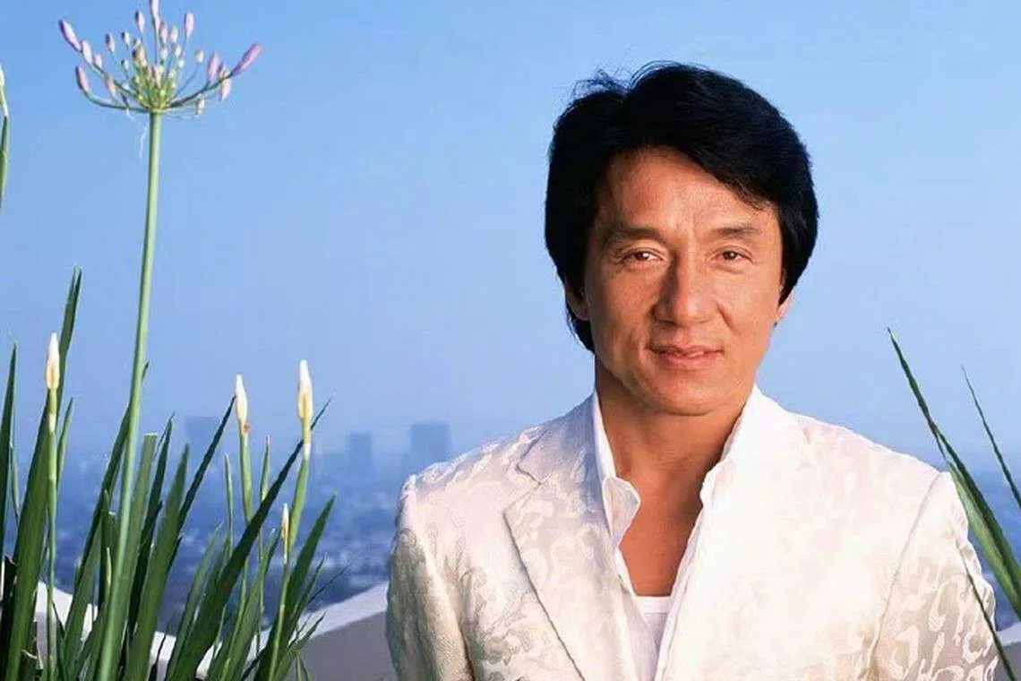 成龙说发现自己70岁的第一反应是惊讶。（取自成龙微博）