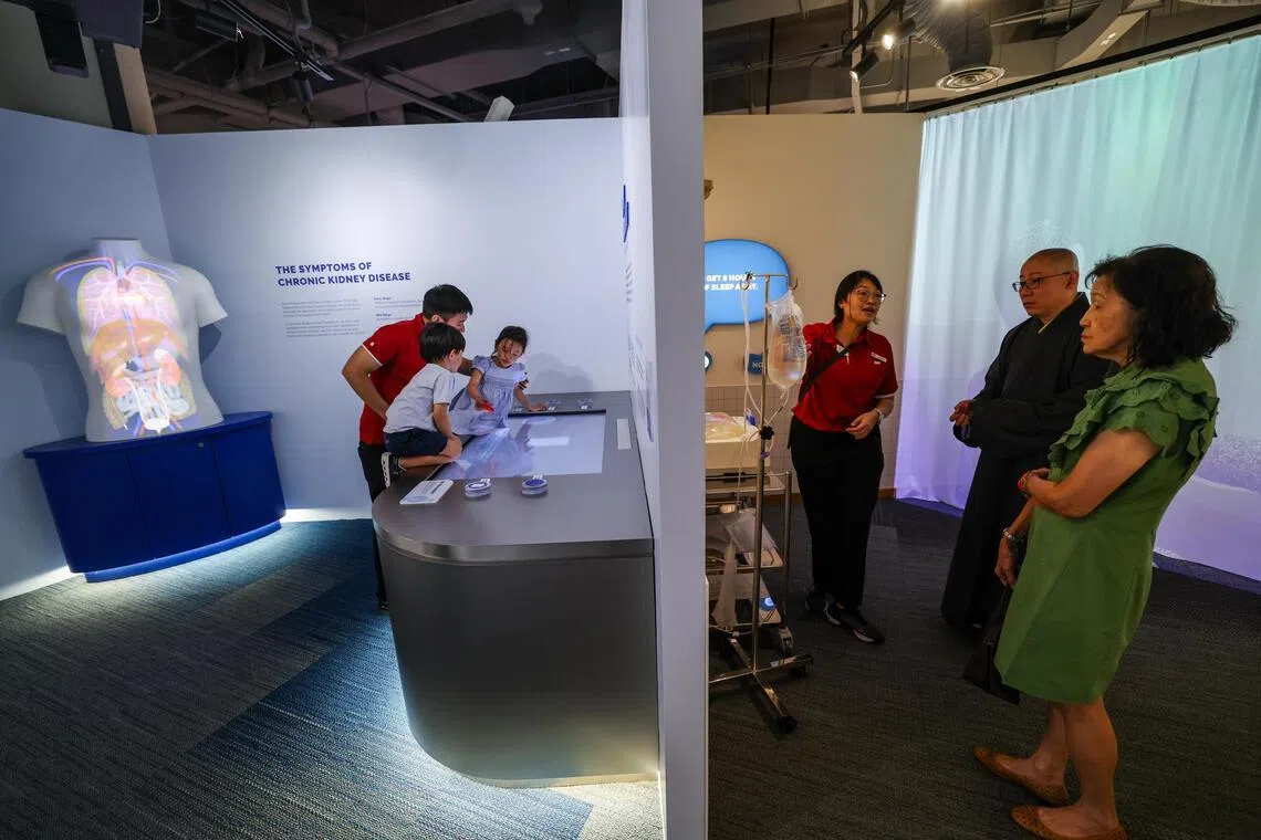 公众可到全国肾脏基金会金吉路新旗舰总部的肾脏教育中心，了解肾病成因、治疗与预防，以及如何改善生活习惯。（陈斌勤摄）