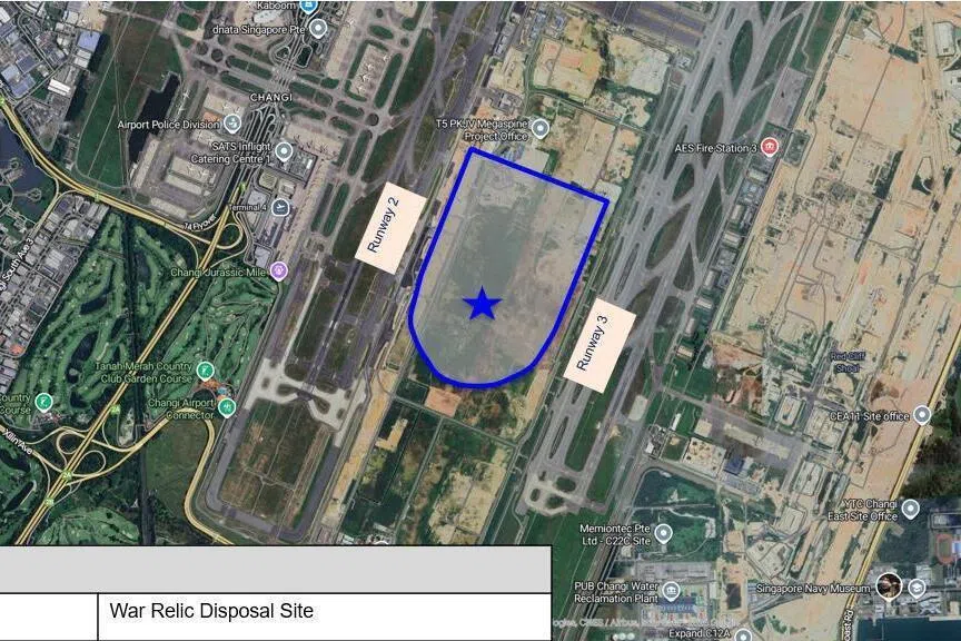 发现炸弹的地点位于樟宜机场第五搭客大厦（T5）的建筑工地，介于第2和第3条跑道。（警方提供）