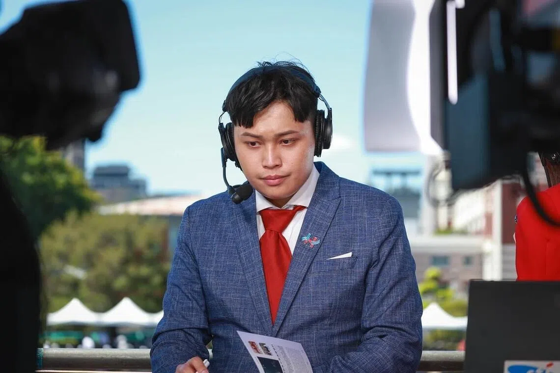 台湾中天新闻记者兼主播林宸佑（图）涉嫌利诱军人拍摄投降视频与刺探军机，遭依涉犯《国安法》等罪羁押禁见。（取自林宸佑脸书）