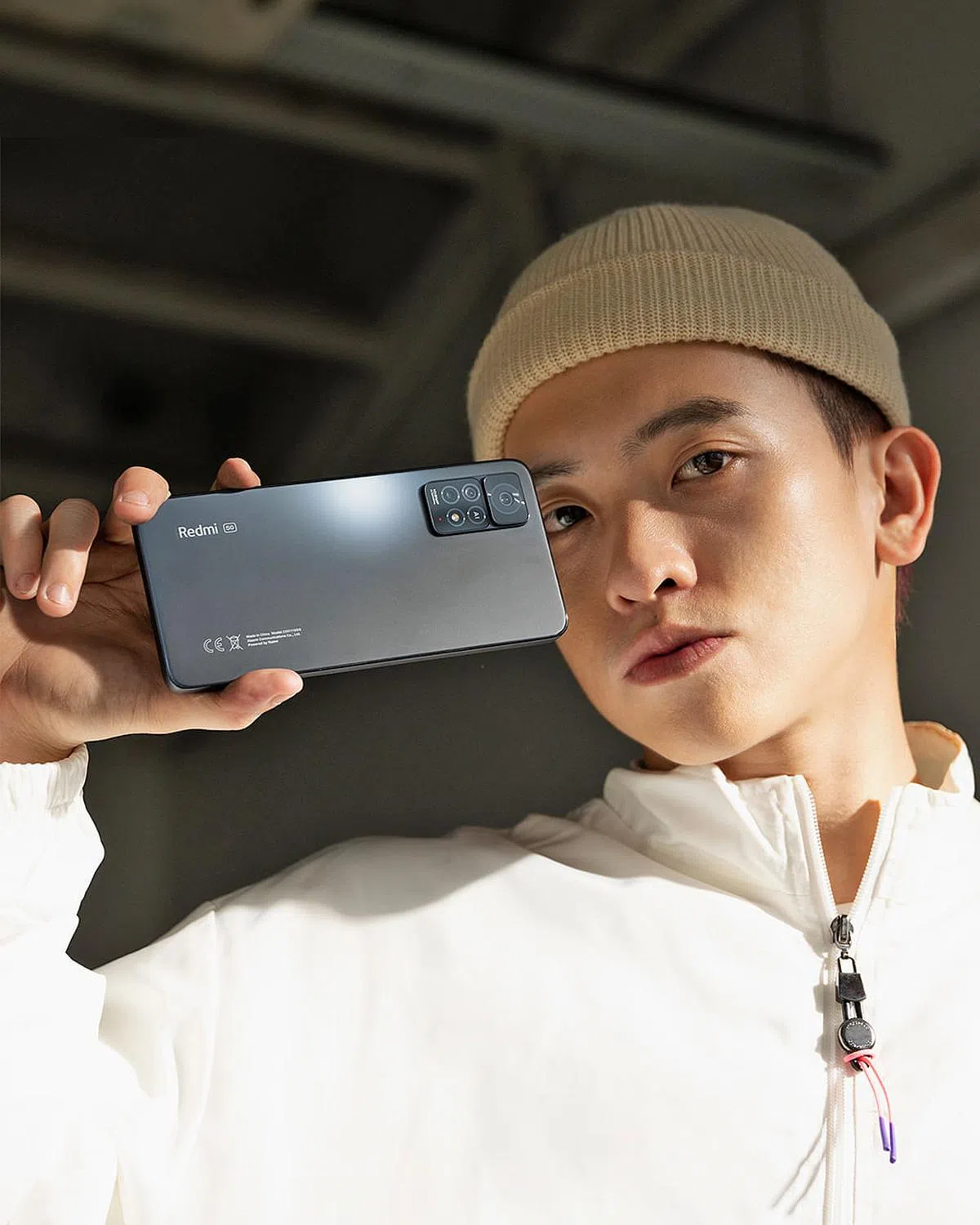 在光线昏暗的夜晚或室内拍照也能拍出卓越的效果。（图／小米） 