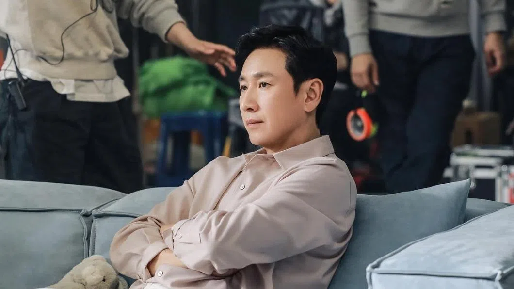 网民不爽李善均拿那么高的片酬“喂毒”。（互联网）