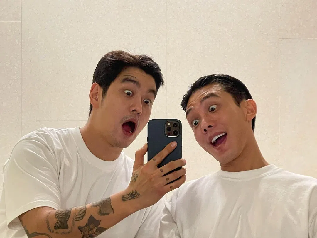 刘亚仁与崔河那（左）常在社媒贴出合照。（取自艺人IG）