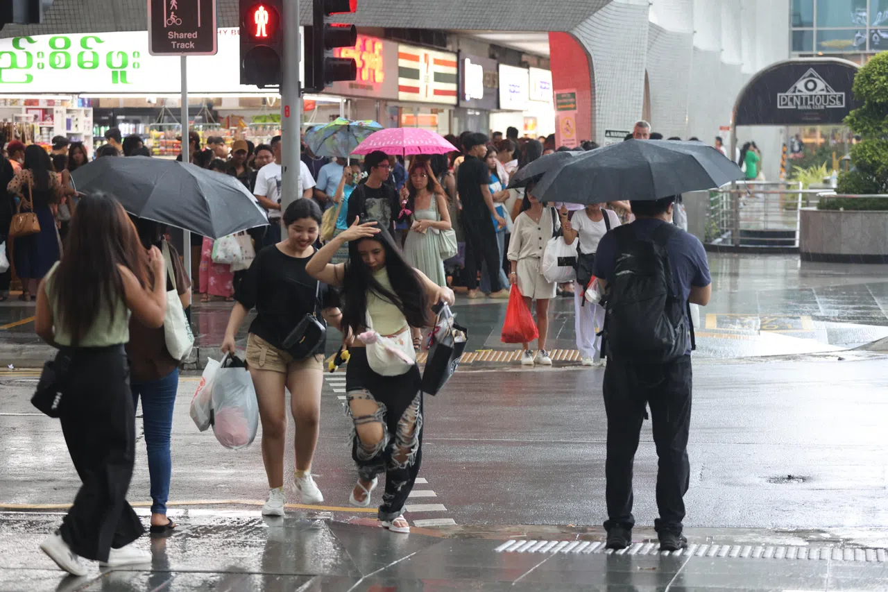 根据全岛32个气象站记录的平均值，本地去年的总降雨量为2866.1毫米，比长期平均降雨量高13.1％。（梁麒麟摄）