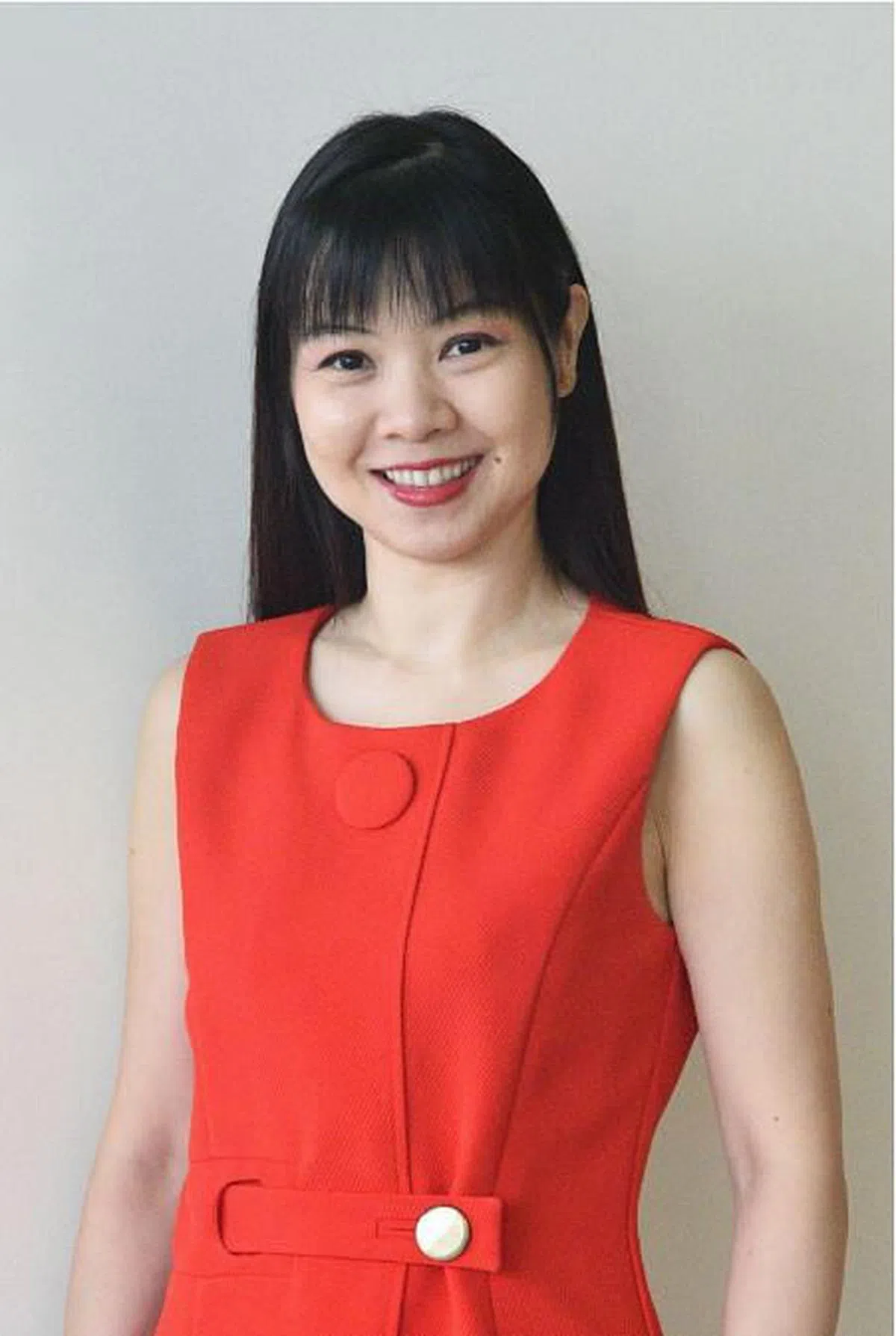 国大医院首席营养师林淑玲博士：这手机应用会给你较健康的饮食选择，如以糙米饭取代白饭。（受访者提供）