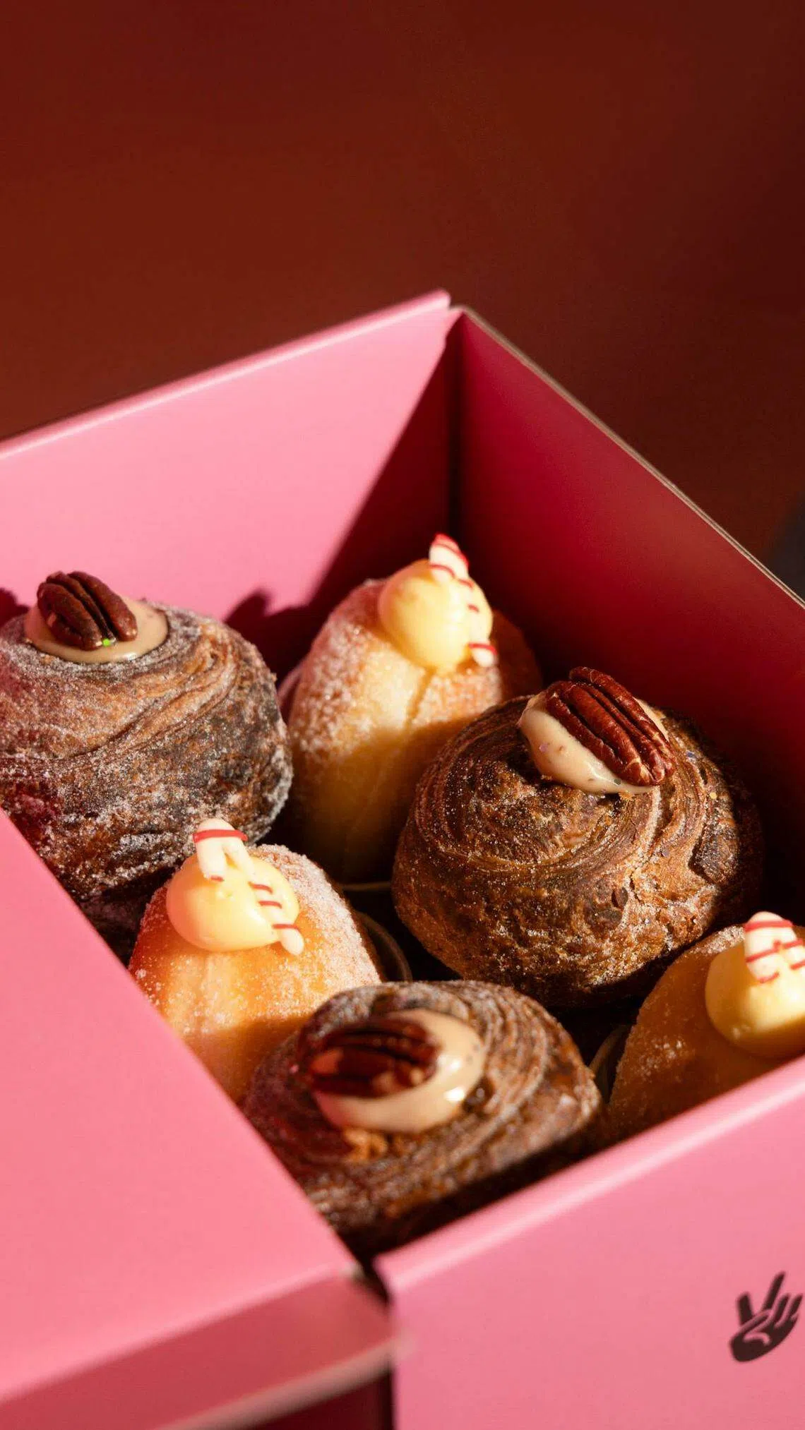 Mr Holmes Bakehouse的圣诞节玛芬可颂和甜甜圈。（品牌提供）