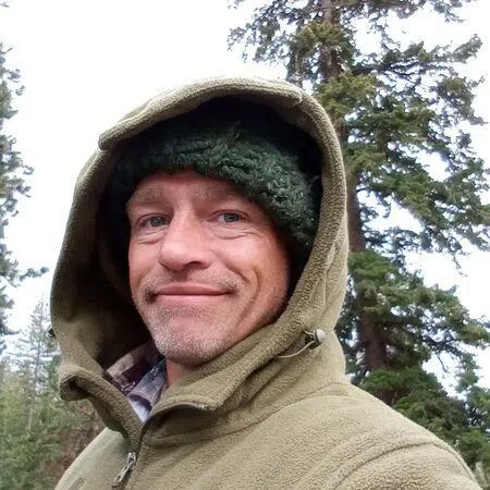 Matt Brown（马特布朗）被爆长期饱受毒瘾困扰，全家人在五年前就与他切断联系。（互联网）