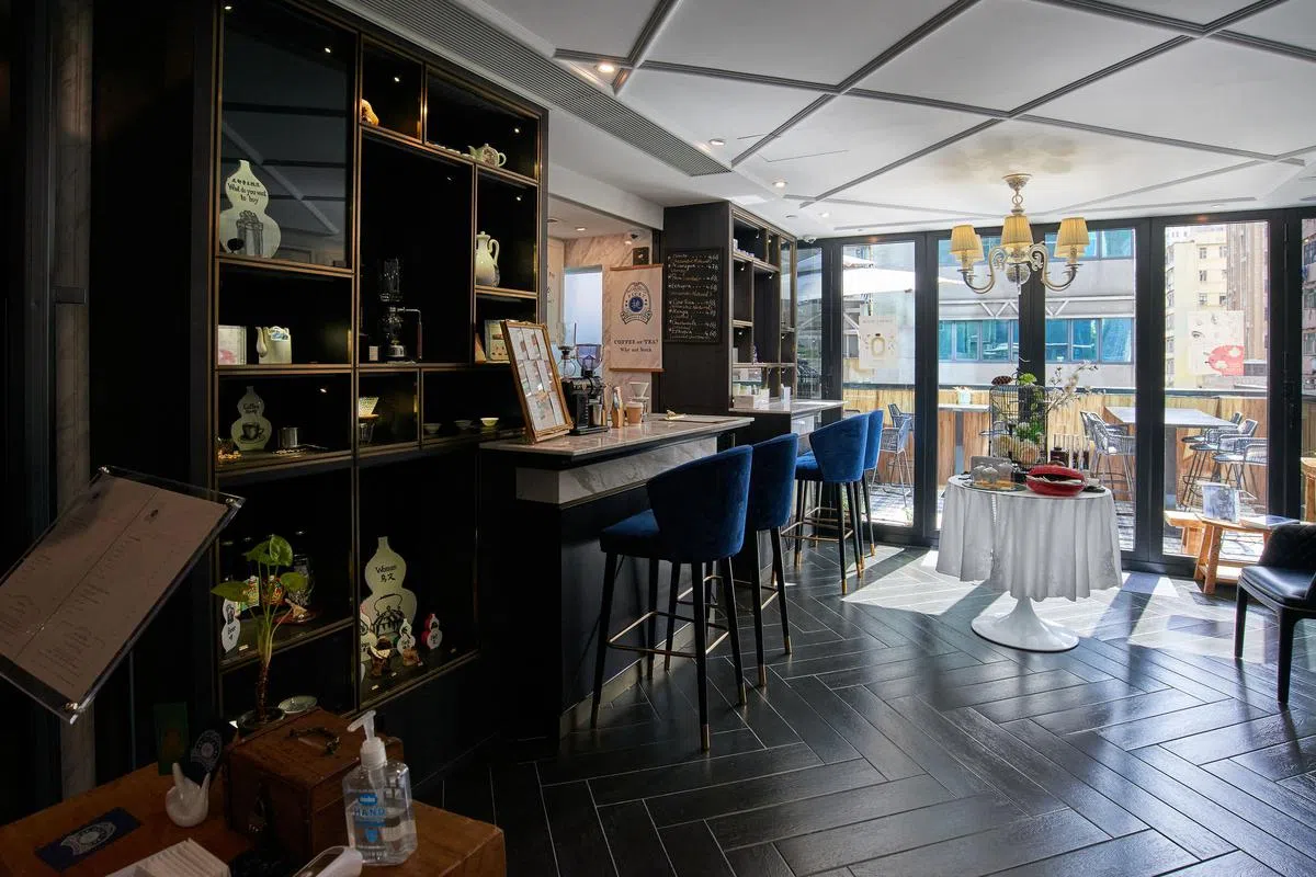 装潢华丽的咖啡馆深受当地人欢迎。（图/香港旅游发展局）