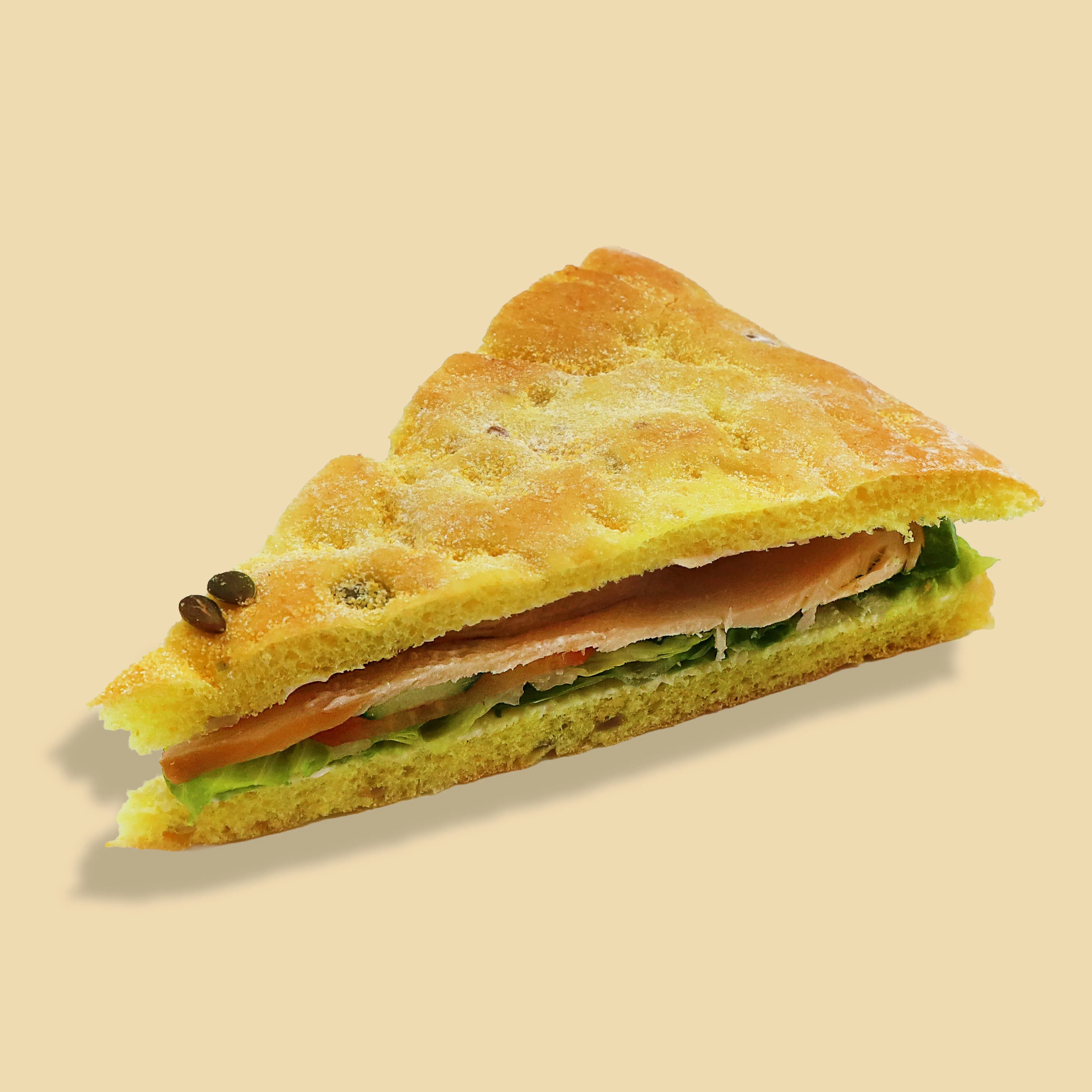 Kraftwich熏鸡肉三明治选用多谷面包，增添香气。（餐馆提供）