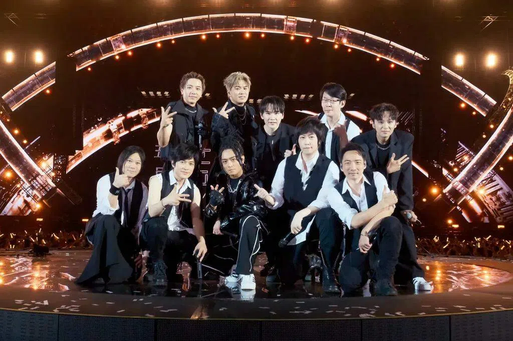 最强回忆杀！Energy全员到齐同台五月天