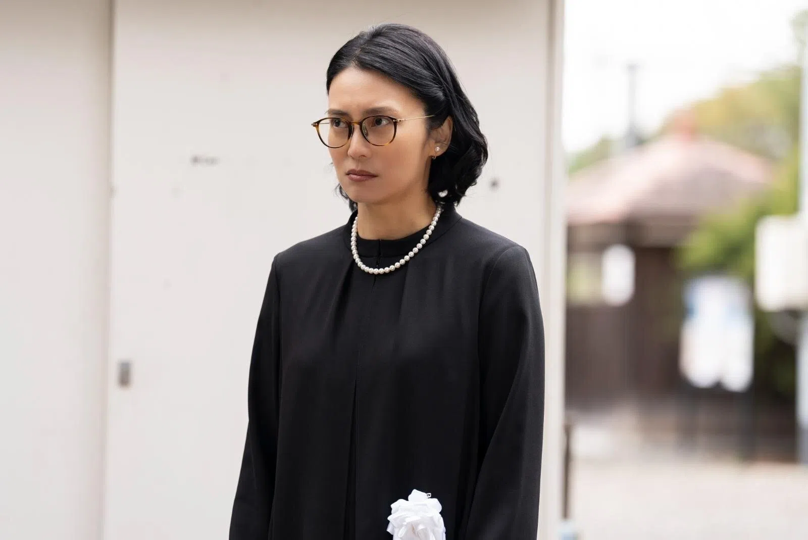 电影改编自村井理子的纪实散文，以柴崎幸诠释的作家视角，讲述她如何面对来不及告别的至亲之死。（互联网）