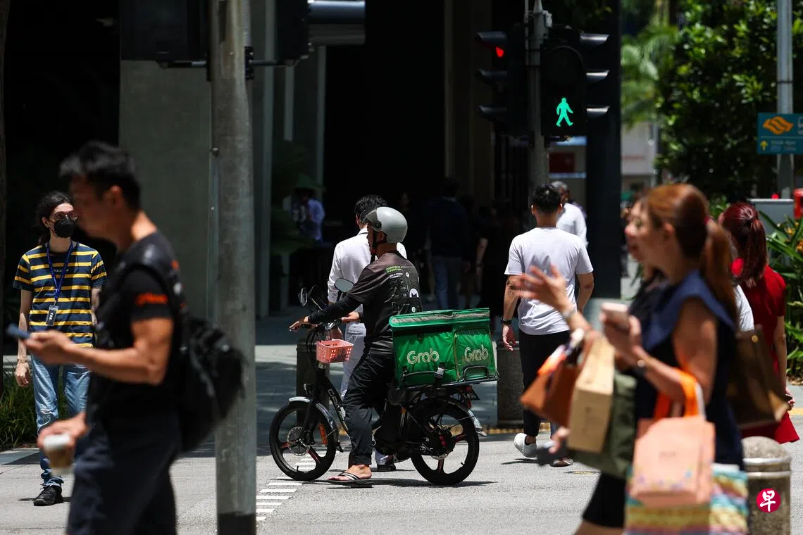 岁末人手需求大增职总促聘自由职业者应查证资历| 联合早报