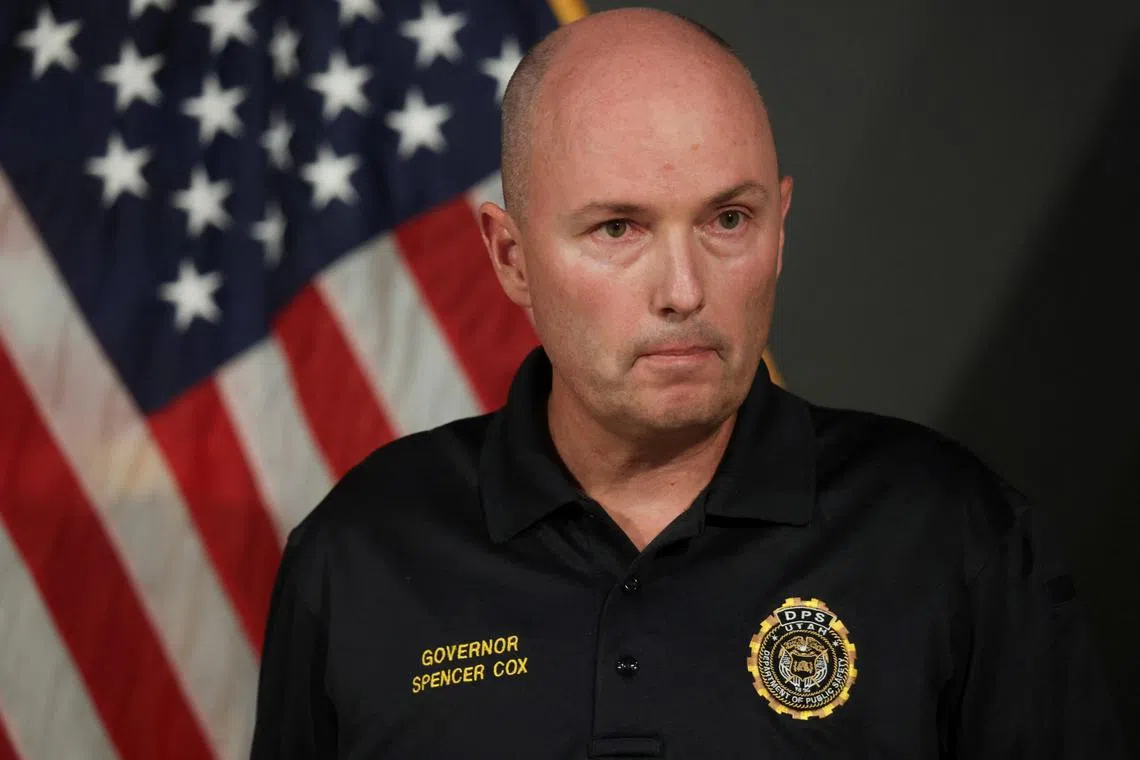 9月10日，犹他州州长斯潘塞·考克斯召开新闻发布会。（路透社）