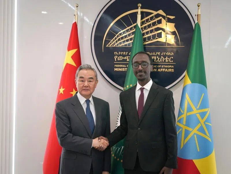 王毅和埃塞外长发联合公报：反对国际关系中使用武力
