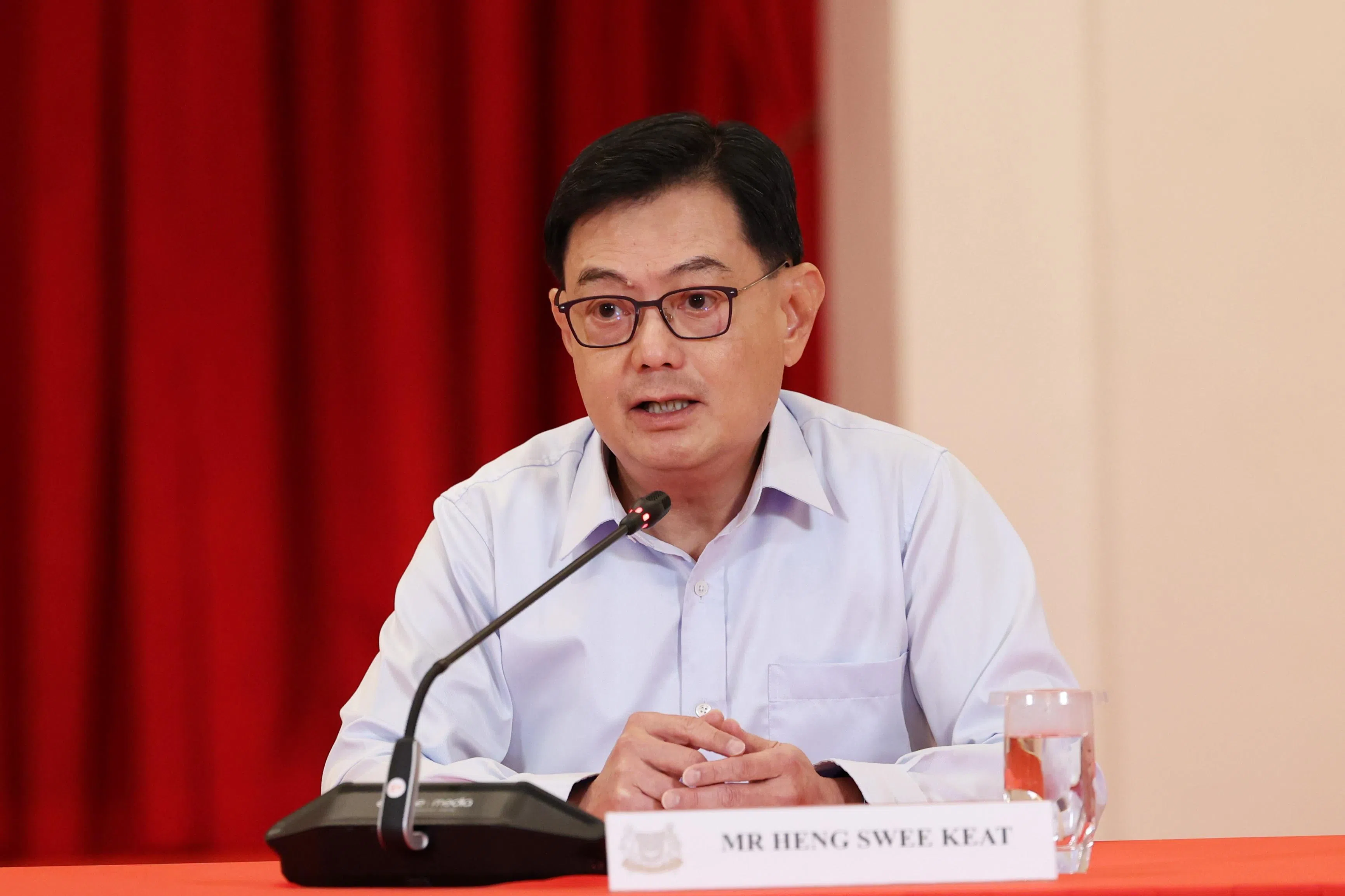 王瑞杰将继续担任副总理，同时保留其他职务，包括未来经济委员会主席，以及协助总理管理国立研究基金会和生产力基金局。（何家俊摄）