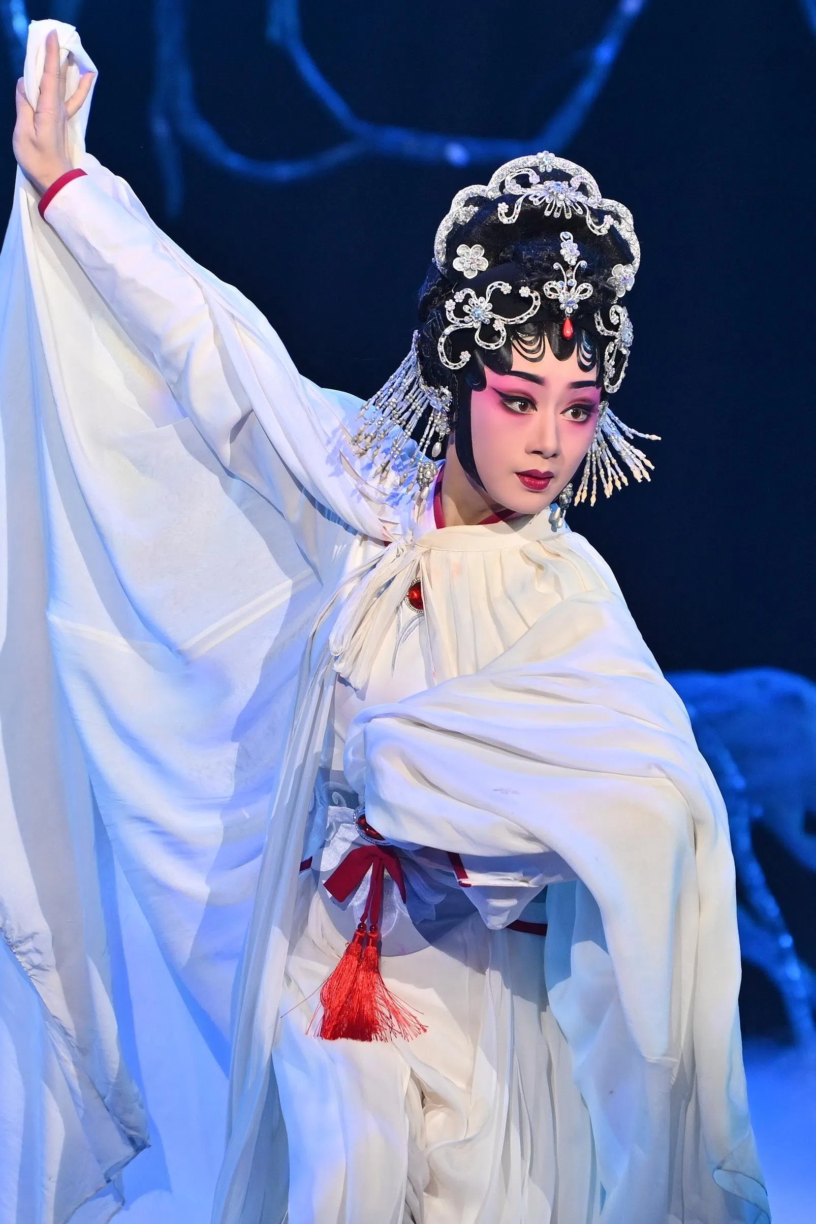 曾小敏将在《白蛇传·情》中，展现花旦、刀马旦和青衣三个行当。（广东粤剧院提供）