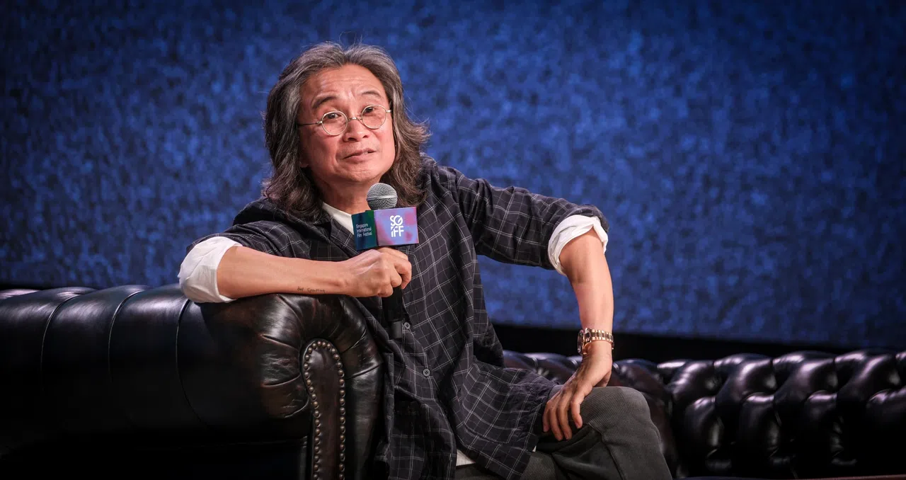 陈可辛认为，尽管AI来袭，但在自己有生之年长片不会消失。（曾坤顺摄）