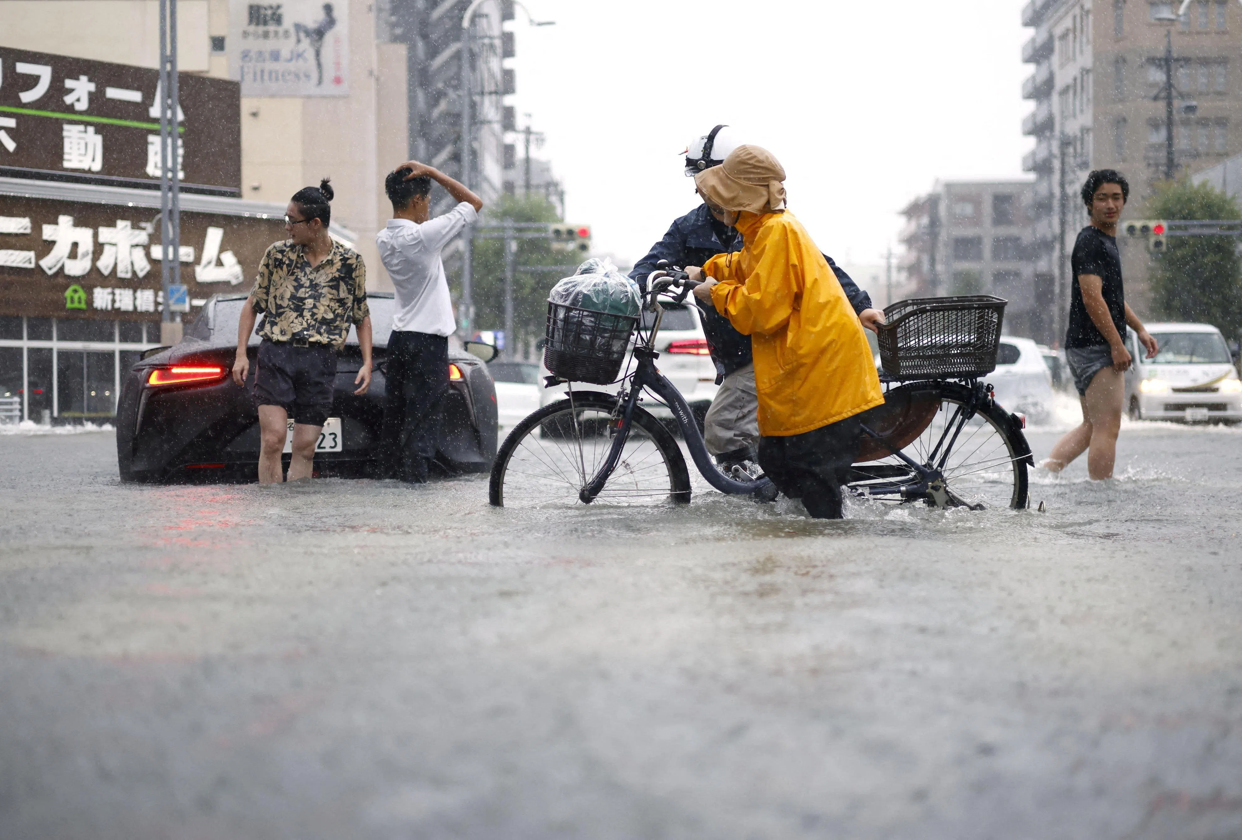 名古屋近期饱受暴雨困扰，料将对亚运赛事和住宿安排造成更多困扰。（路透社）